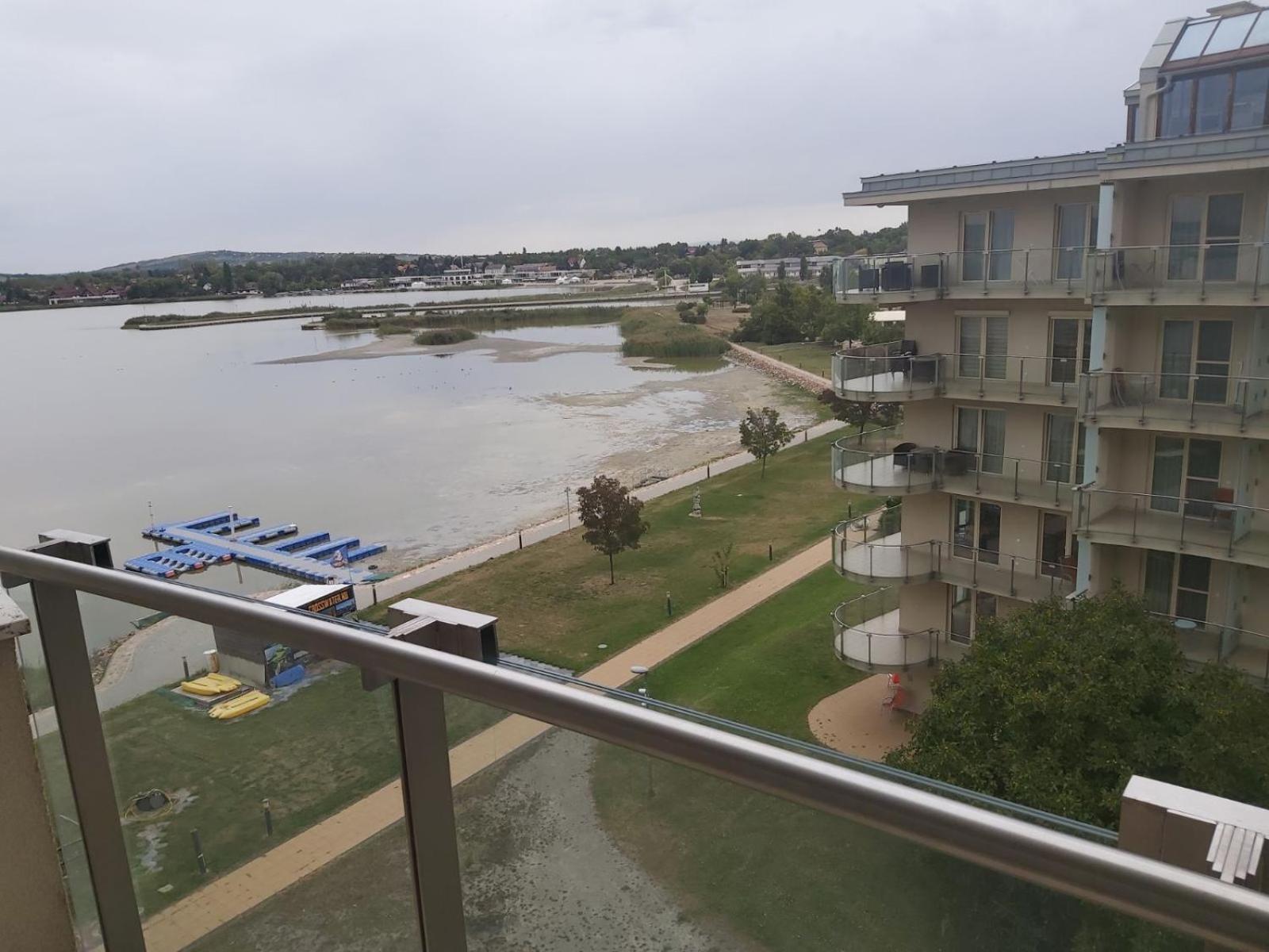 Wellness Apartments In Velence Eksteriør bilde