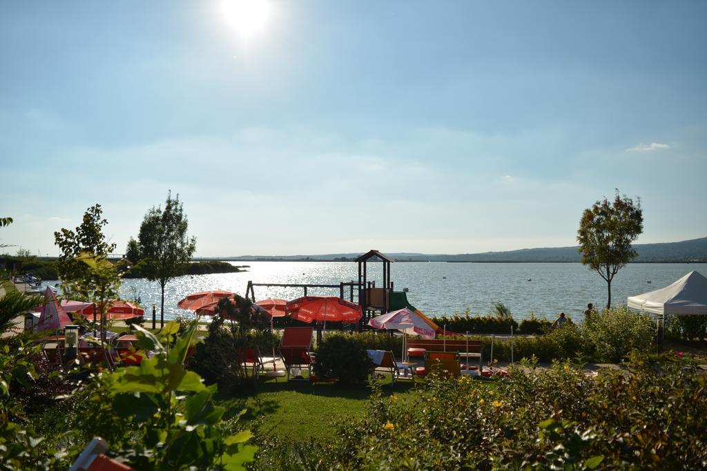 Wellness Apartments In Velence Eksteriør bilde