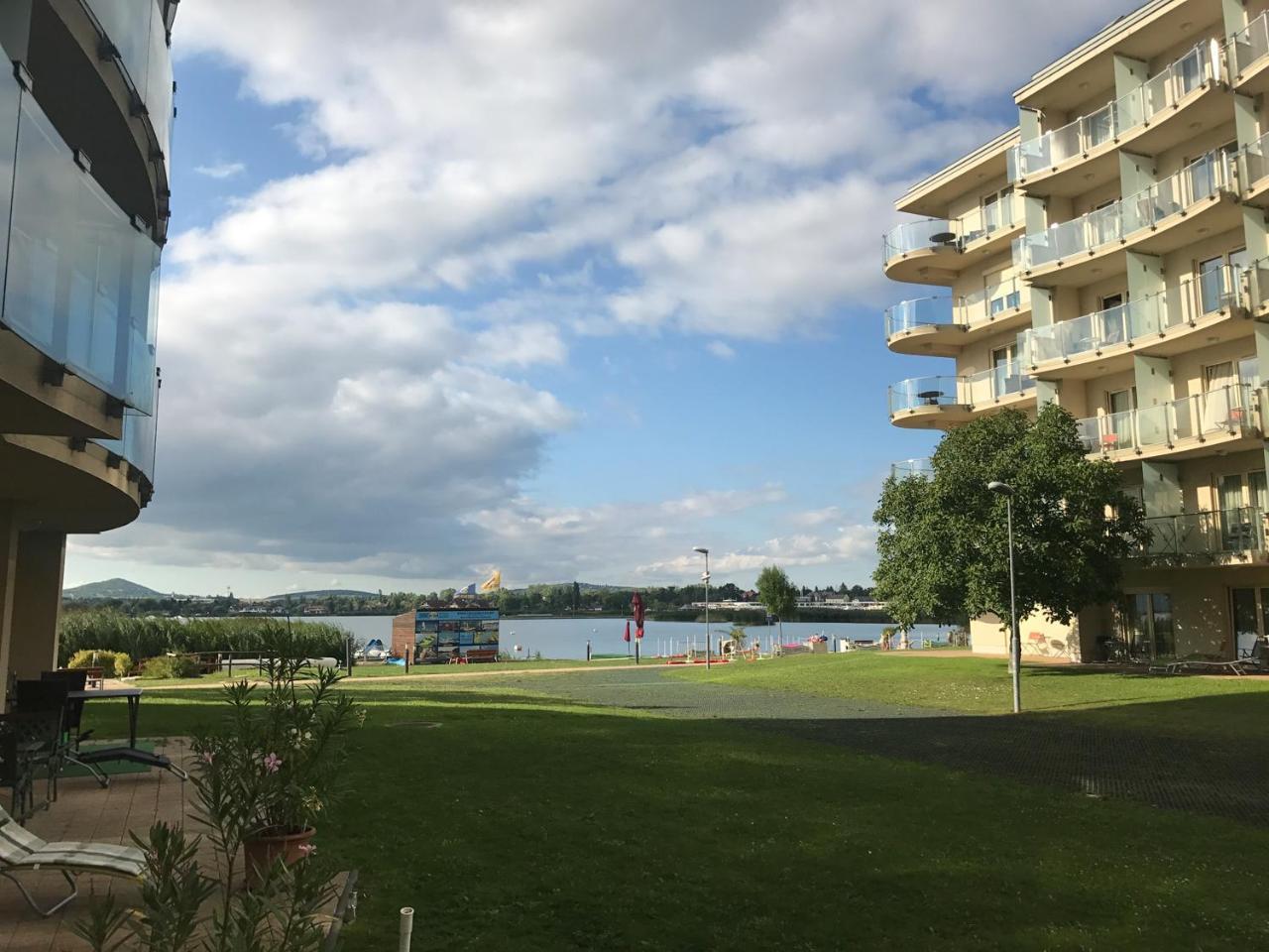 Wellness Apartments In Velence Eksteriør bilde